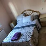 En El Corazon De La Sierra De Gredos, Pinar De La Atalaya-tiemblo Tatil Evi El Tiemblo