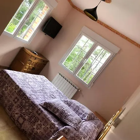 En El Corazon De La Sierra De Gredos, Pinar De La Atalaya-tiemblo Holiday home