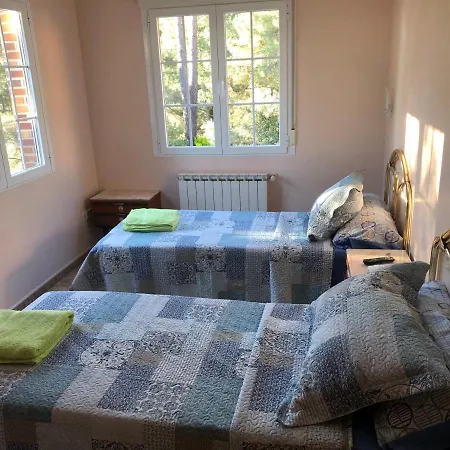 Holiday home En El Corazon De La Sierra De Gredos, Pinar De La Atalaya-tiemblo El Tiemblo