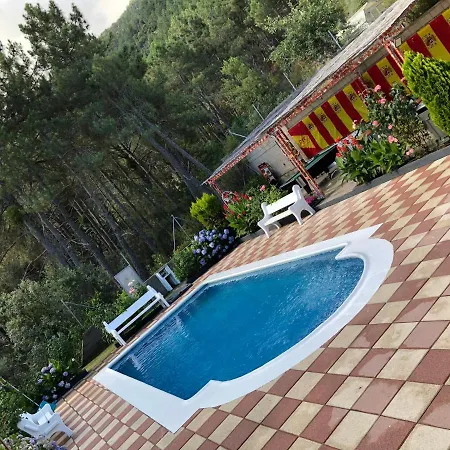 En El Corazon De La Sierra De Gredos, Pinar De La Atalaya-tiemblo * Эль-Тьембло