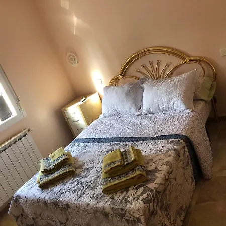 En El Corazon De La Sierra De Gredos, Pinar De La Atalaya-tiemblo Дом отдыха *