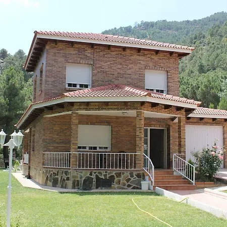 En El Corazon De La Sierra De Gredos, Pinar De La Atalaya-tiemblo Эль-Тьембло