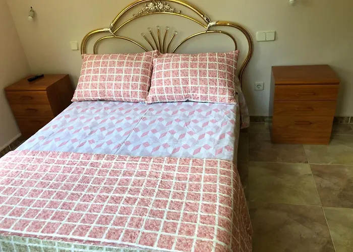 Сasa de vacaciones En El Corazon De La Sierra De Gredos, Pinar De La Atalaya-tiemblo