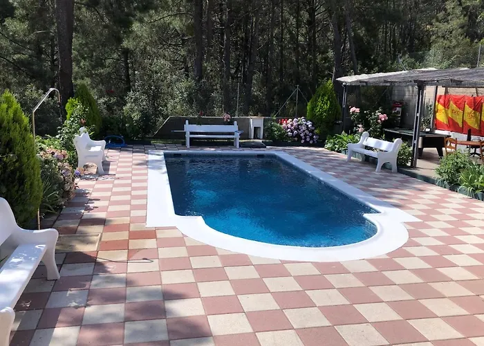 Сasa de vacaciones En El Corazon De La Sierra De Gredos, Pinar De La Atalaya-tiemblo