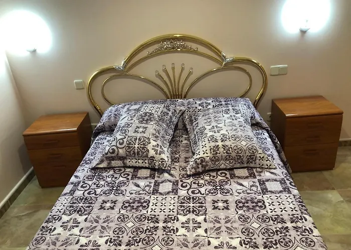 En El Corazon De La Sierra De Gredos, Pinar De La Atalaya-tiemblo