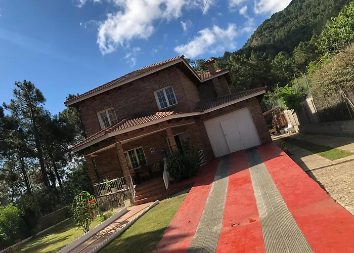 En El Corazon De La Sierra De Gredos, Pinar De La Atalaya-tiemblo Сasa de vacaciones *