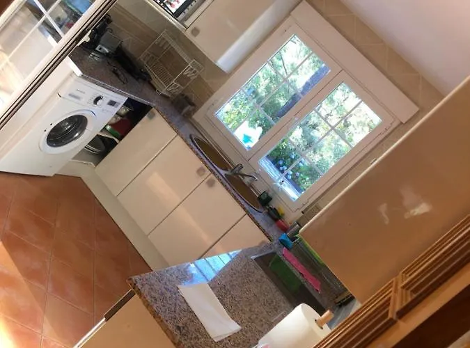 Сasa de vacaciones En El Corazon De La Sierra De Gredos, Pinar De La Atalaya-tiemblo El Tiemblo